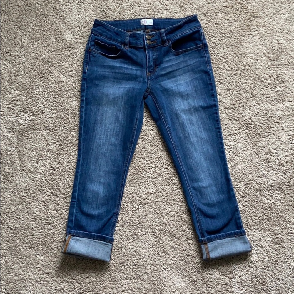 SO capri denim cropped jeans